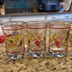 Vtg Floral Mini Glasses Set of 3